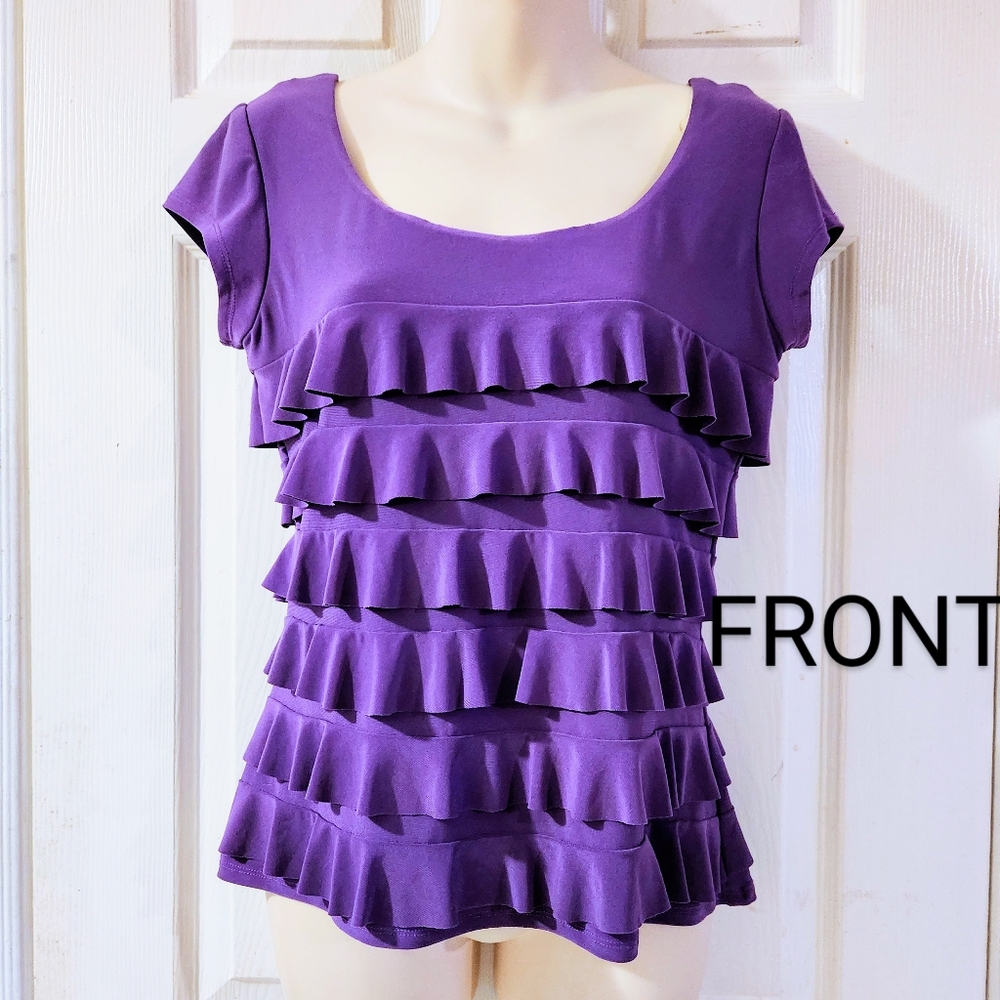 Frank Lyman Ruffle Top - Picture 5 of 5